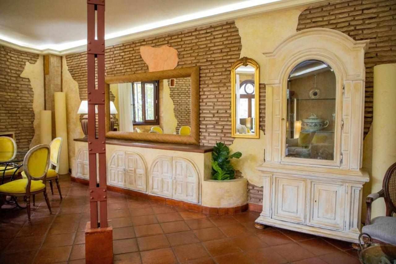 סביליה Monkeys Apartments Adriano & Terrace מראה חיצוני תמונה